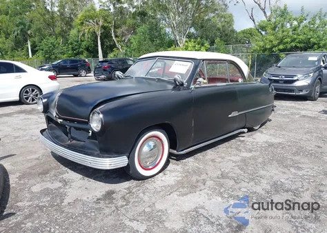 1951 Ford Crown Victoria z USA, uszkodzony, nr VIN BINR151328